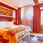Fatma Sultan Hotel 3*
